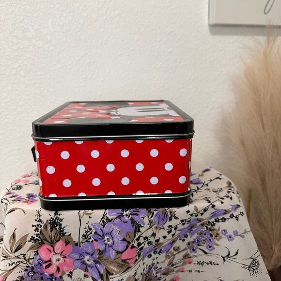 Loungefly Disney Minni Mouse Tin Lunchbox - Picture 4 of 10